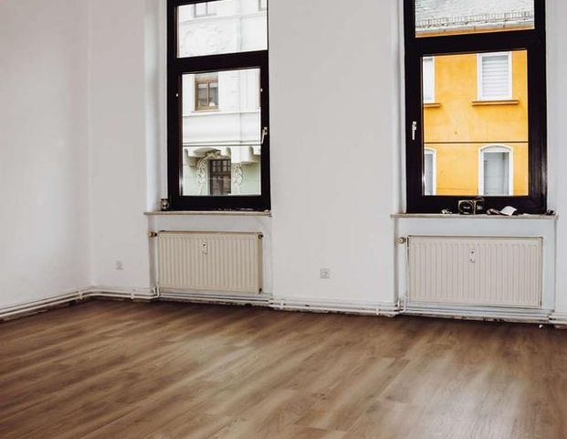 Erstbezug nach Sanierung - ideal für Familien - Foto 1