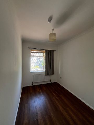 6 Bed Semi-Detached House, Brunswick Road, W5 - Photo 4