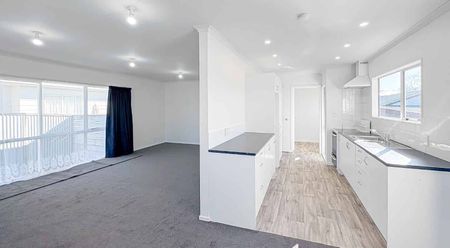 GONVILLE - 3 BEDROOMS - Photo 2