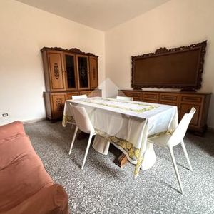 Quadrilocale in affitto - Photo 2