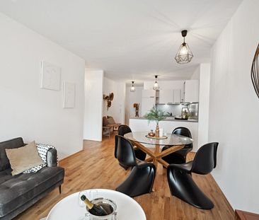 Moderne 3-Zimmer-Wohnung mit Balkon - Photo 1