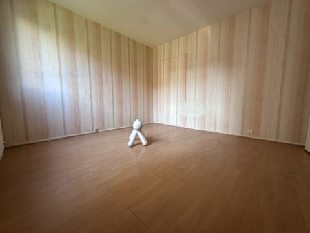 Location Appartement 3 pièces 82m² BEAUMONT 63110 - Photo 4