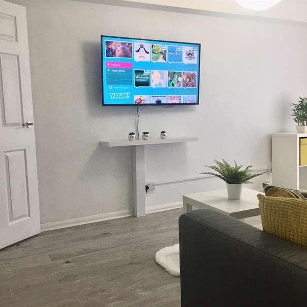 Blackfriars Road, Southsea, PO5 - Photo 1