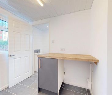 2 bedroom house to rent - Photo 1