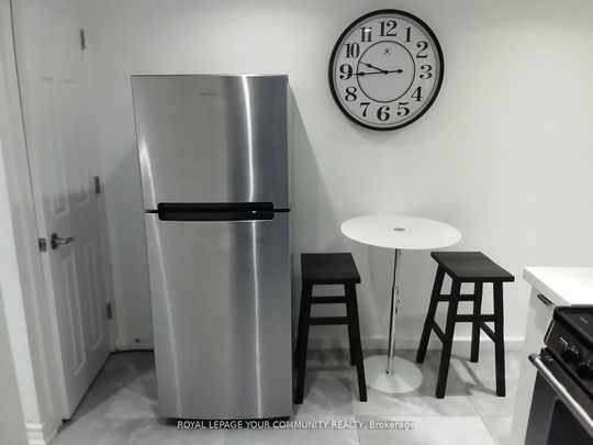 For Lease - 761 Markham Street Unit# Bsmt, Toronto, Ontario - Photo 1