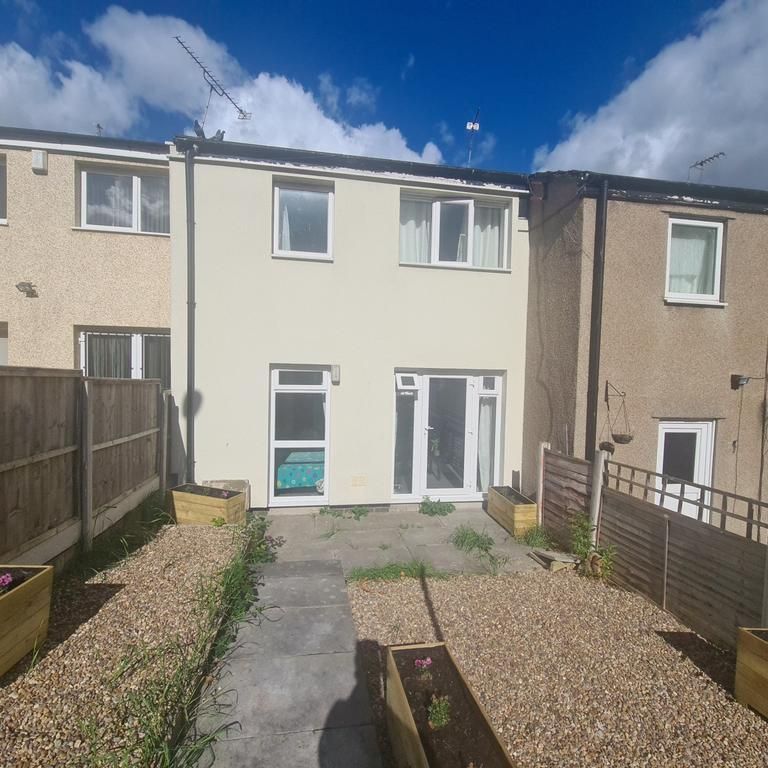 4 bedroom house to rent - Photo 2