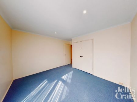 2 Bed, 1 Bath - Photo 4