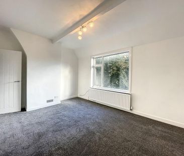 2 bedroom end of terrace house to rent - Photo 1