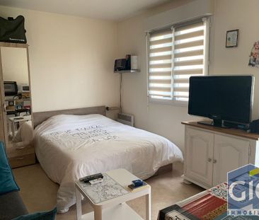 Location Appartement 1 pièce 27m² - Photo 2