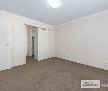 Low-Maintenance Home Near Palm Beach - Photo 2