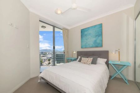 Stunning Unit in Townsville's CBD - Photo 3