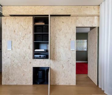 Near-new apartment with design features - Photo 2