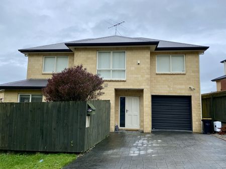 41 Erlestoke Crescent, Churton Park - Photo 4