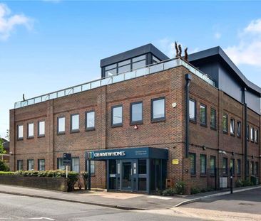 Clearview House, Pinner Road, Northwood, HA6 - Photo 4