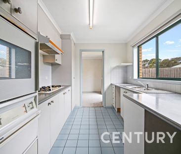Settle into Spacious Living - Photo 5