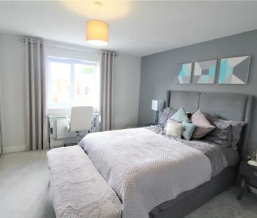 3 bedroom semi-detached house to rent - Photo 4