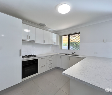 MODERN 3X1 HOME WITH LARGE WORKSHOP & SIDE ACCESS FOR BOAT OR CARAV... - Photo 1