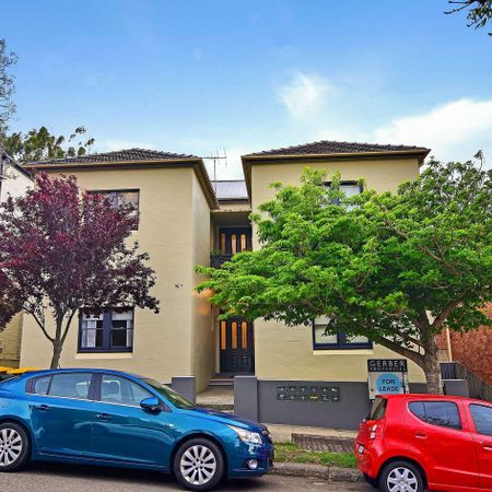 Spacious Apartment In A Convenient Location - Photo 4