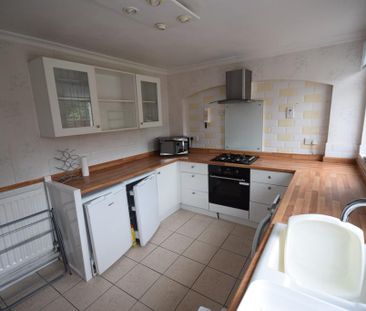 3 bedroom terraced house to rent - Photo 2
