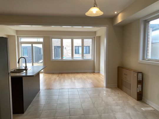 For Lease - 215 Aviron Crescent, Welland, Ontario - Photo 1