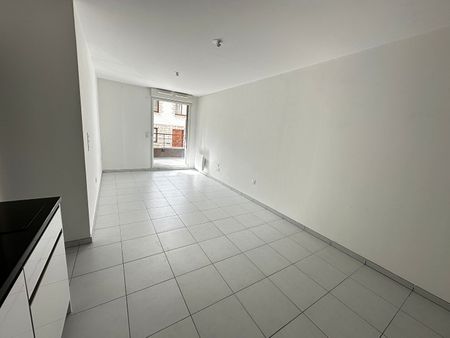 Location Appartement 1 pièce 28m² - Photo 3