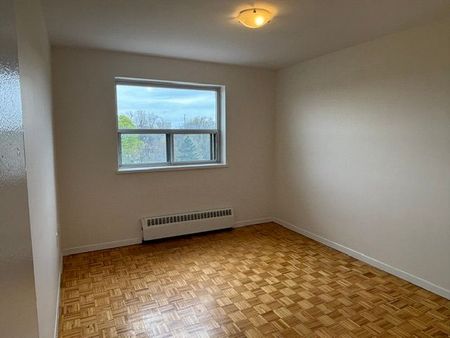 For Lease - 515 North Service Road Unit# 2-504, Mississauga, Ontario - Photo 2