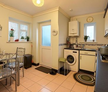 2 bedroom property to rent - Photo 2