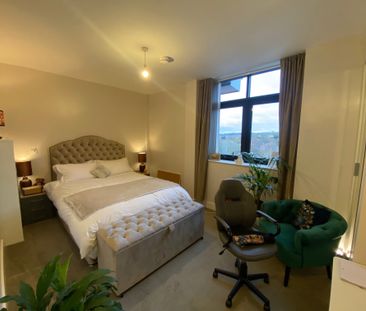 Dawsons Square, Pudsey - Photo 2