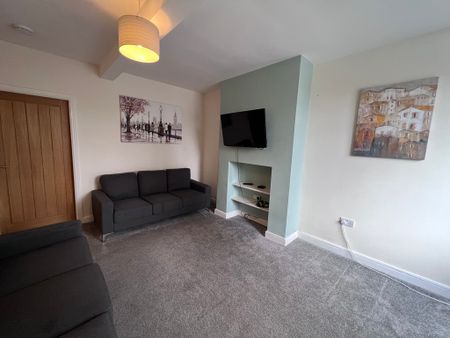 Melrosegate, Tang Hall - P10915 - Photo 3