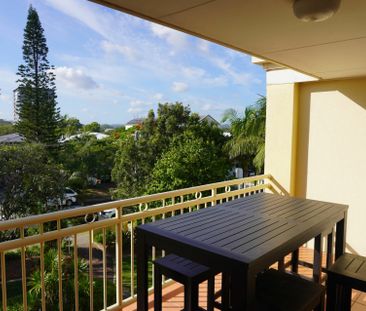 Two Bedroom Coastal Apartment! - Photo 3