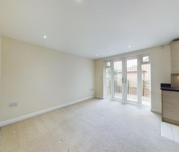 1 bedroom ground floor flat to rent - Photo 5