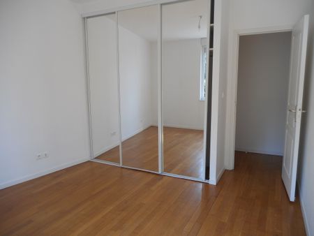 Appartement CHALONS EN CHAMPAGNE - PLACE MONSEIGNEUR TISSIER - Photo 4