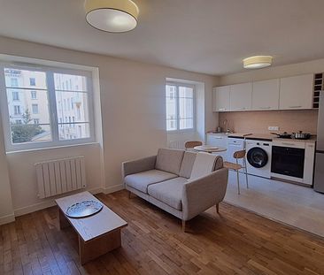 STUDIO A LOUER - LYON 7EME ARRONDISSEMENT - 30.41 m2 - 750 € charge... - Photo 1