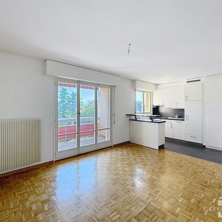 Proche de toutes commodités, appartement de 2 pièces au 2ème étage - Photo 1