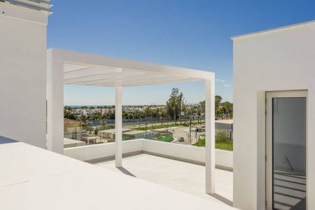 3 bedroom luxury penthouse for rent in Bel-Air, Spain - Photo 3