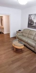 Furnished room in a 3 Bed apartment at Yonge & St Clair - Photo 4