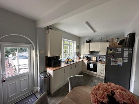 3 bedroom house to rent - Photo 2