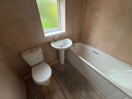 Gibbing Greaves Road, Brecks, S65 3HS - Photo 5