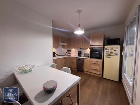 Location Appartement 4 pièces 86m² NEUVILLE SUR SAONE 69250 - Photo 4