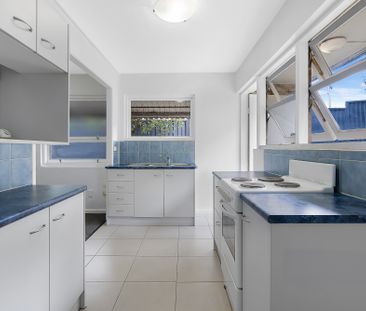 54 Stanley St, Camp Hill QLD 4152 - House For Rent | Domain - Photo 4