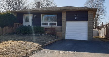 Detached Home For Lease | S8060156 - Photo 5