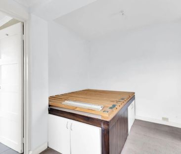 Two Levels of Living! - Photo 4