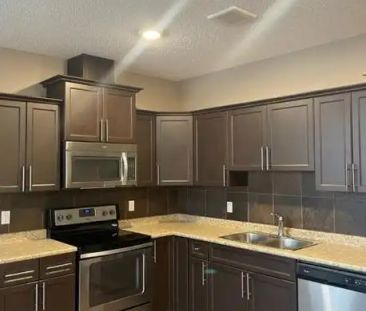 13447 61 Street NW — Lower - Photo 3