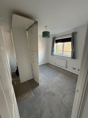 2 bedroom terraced house to rent - Photo 2