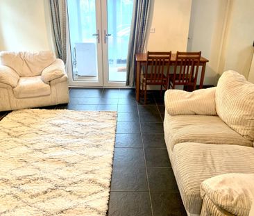 Bitterne, So18 - Photo 3