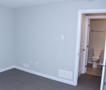 For Lease - 305 Eldorado Private Unit# A, Kanata, Ontario - Photo 3