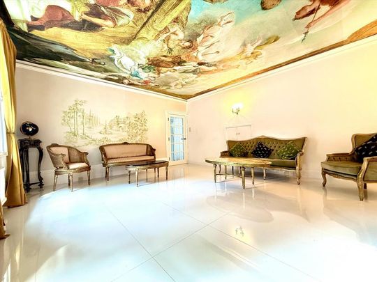 5 bedroom detached house to rent - Photo 1