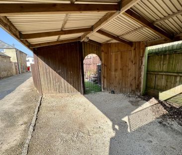 3 bedroom semi-detached house to rent - Photo 3