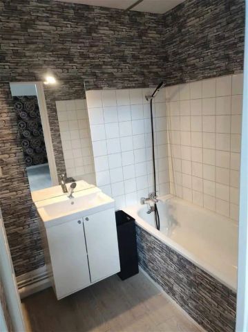 Location appartement 2 pièces - 50m² à Douai (59500) - Photo 2