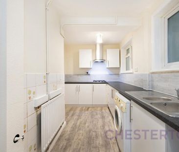 3 bedroom semi-detached house to rent - Photo 6